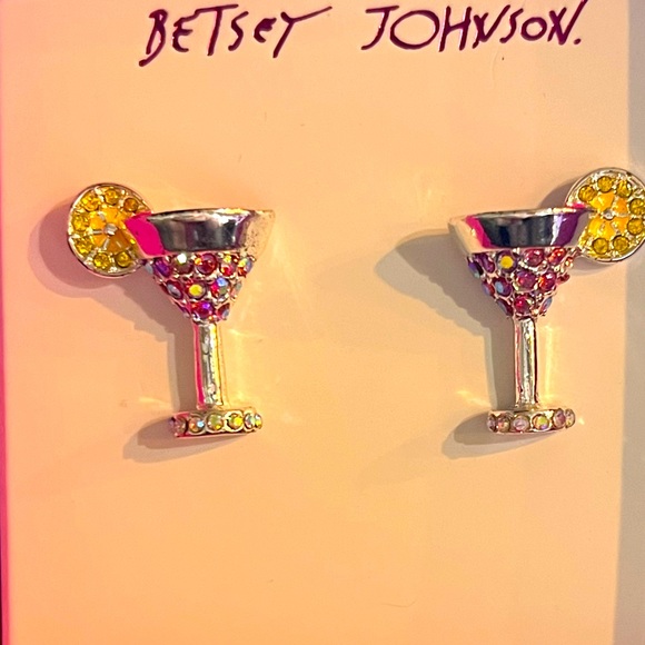 New Betsey Johnson ISLAND TIME MARGARITA STUDS PINK - Picture 3 of 6